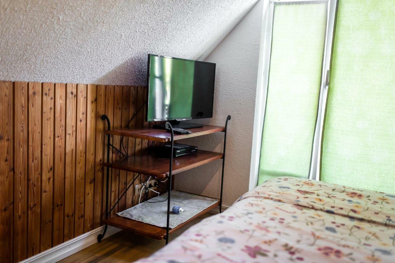 Villa Erlendi Kodumajutus Pärnu Exterior foto
